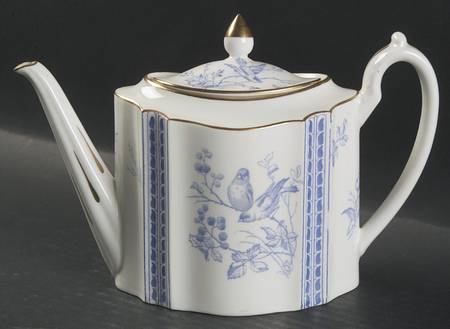 Y2715 Teapot & Lid