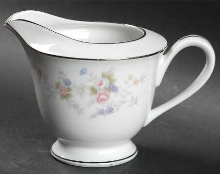 Cambric Creamer