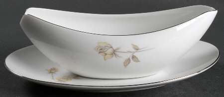Cindy Gravy Boat & Underplate/Relish