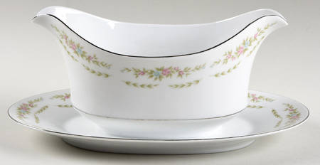 Janice Gravy Boat with Attached Underplate