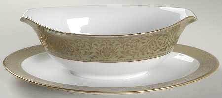 Lafayette Gravy Boat with Attached Underplate