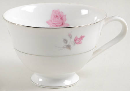 Maxine Footed Cup