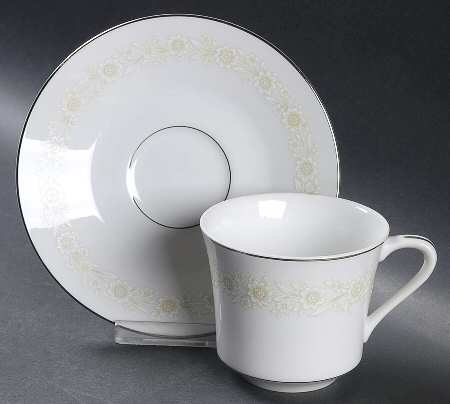 Meadow Dale Flat Cup & Saucer Set