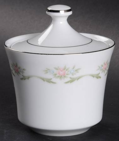 Michele Sugar Bowl & Lid