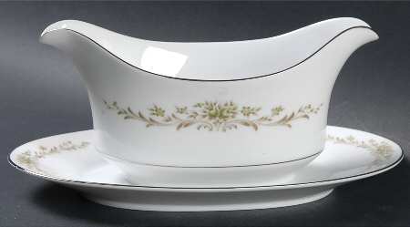 Penrose Gravy Boat with Attached Underplate
