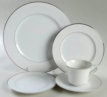 Prelude 5 Piece Place Setting