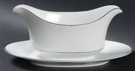 Prelude Gravy Boat with Attached Underplate