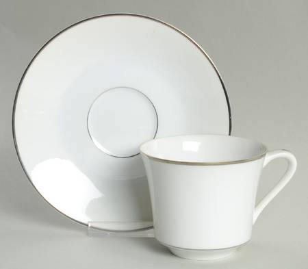 Prelude Flat Cup & Saucer Set