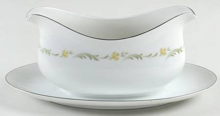 Rose Ballet Gravy Boat with Attached Underplate