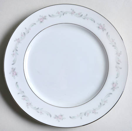 Tara Salad Plate