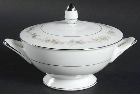 Wilton Sugar Bowl & Lid