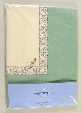Sarah's Garden 60" X 60" Rectangular Tablecloth