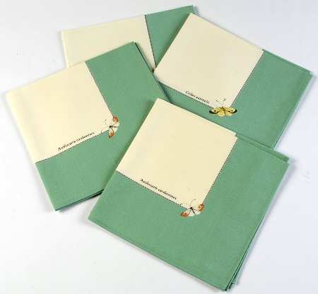 Sarah's Garden Linen Napkin - Set of 4 (2 Each Motif 1 & 2)
