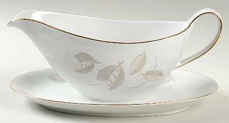 WIG260 Gravy Boat with Attached Underplate