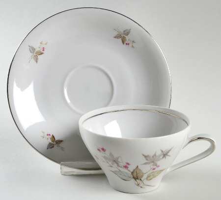 WIG262 Flat Cup & Saucer Set