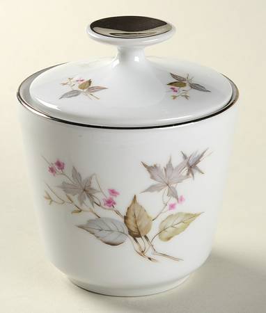 WIG262 Sugar Bowl & Lid