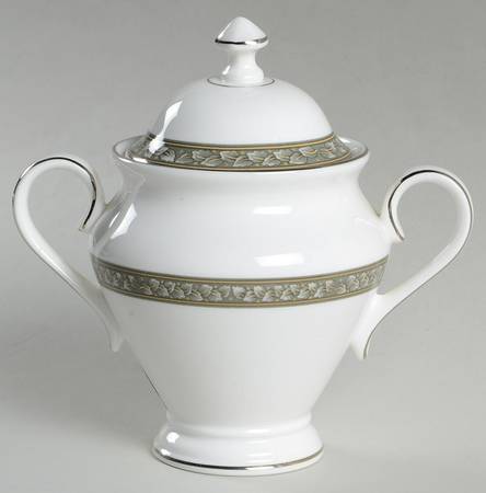 Laurel Sugar Bowl & Lid