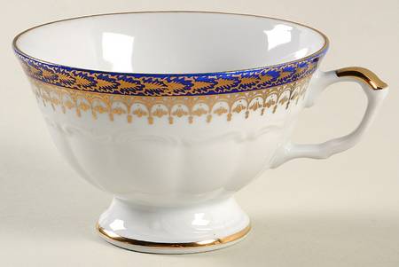 WLB24 Footed Cup