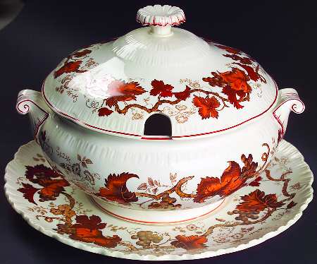 Old Vine Rust Tureen & Lid w/Underplate