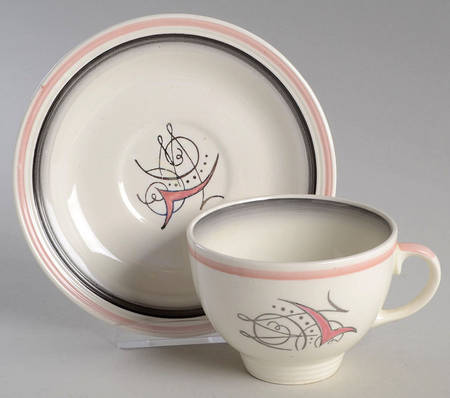 WOO21 Footed Cup & Saucer Set