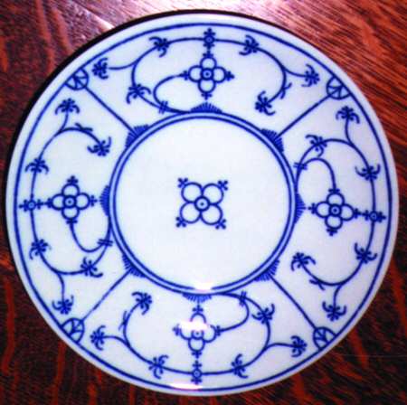 WIG270 (Smooth, Flared Rim) Dinner Plate
