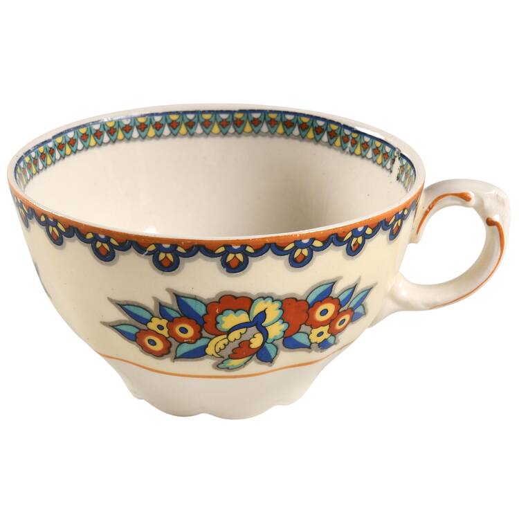 Manchu Flat Cup