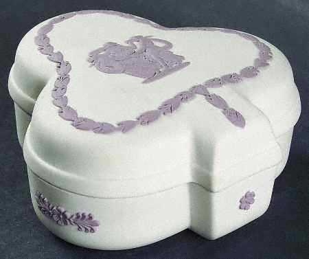 Lilac on Cream Color Jasperware Large Club Shaped Box & Lid
