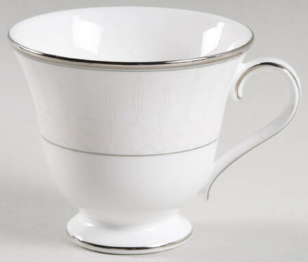Lismore Platinum Footed Cup