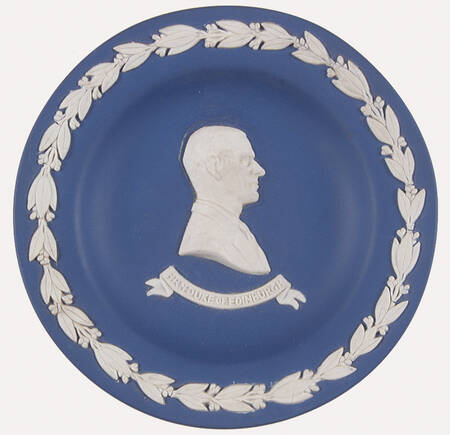 Queen Elizabeth on Royal Blue Jasperware Round Personality Tray