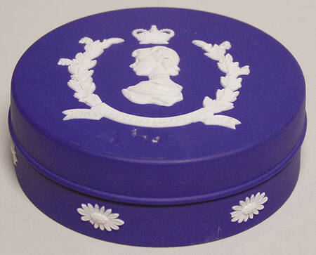 Queen Elizabeth on Royal Blue Jasperware Round Box & Lid