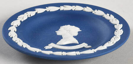 Queen Elizabeth on Royal Blue Jasperware 4" Round Sweet Dish