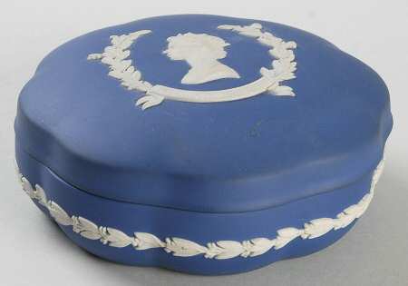 Queen Elizabeth on Royal Blue Jasperware Scalloped Box & Lid