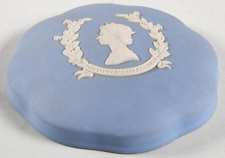 Queen Elizabeth II on Lavender Jasperware Lid for Large Scalloped Candy Box