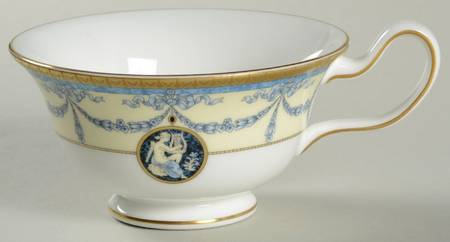 Madeleine Peony Shape Footed Cup