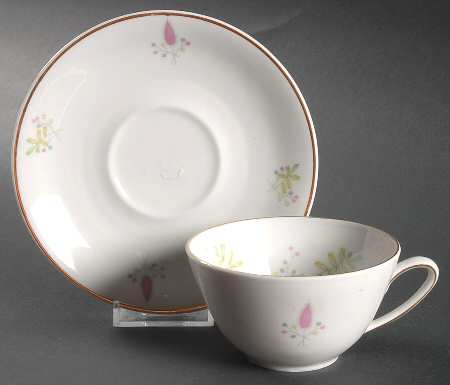 WIG297 Flat Cup & Saucer Set
