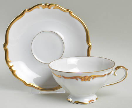 WIG298 Footed Cup & Saucer Set