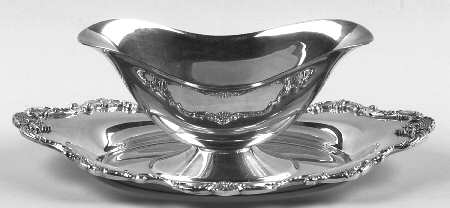 Waverly (Silverplate, Hollowware) Plated Gravy Boat with Attached Underplate