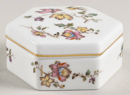 Swallow (No Design Edge, Gold Trim) Hexagonal Box & Lid