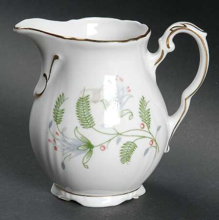 B. Fern (Swirl Rim) Creamer
