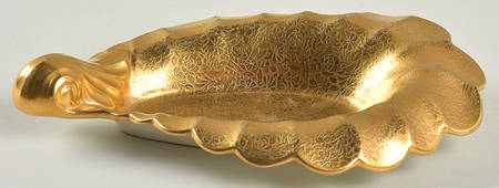 Doves, Roses and Daisies 9" Shell Shaped Dish