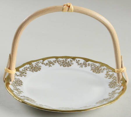 14051 5 3/8"-5 5/8" Bamboo Handled Serving Plate  HC