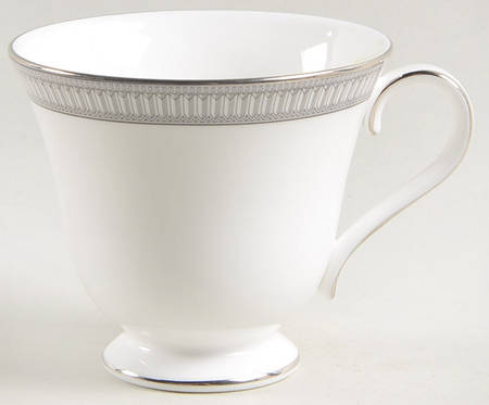 Carina Platinum Footed Cup