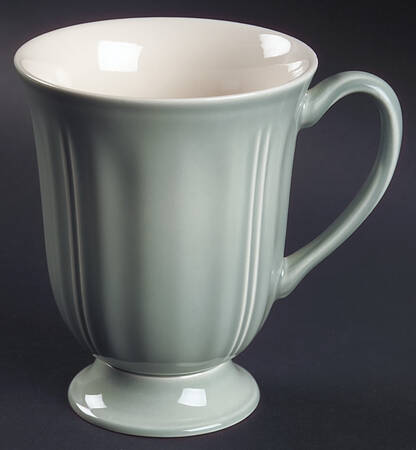 Queen's Plain Green Footed Mug