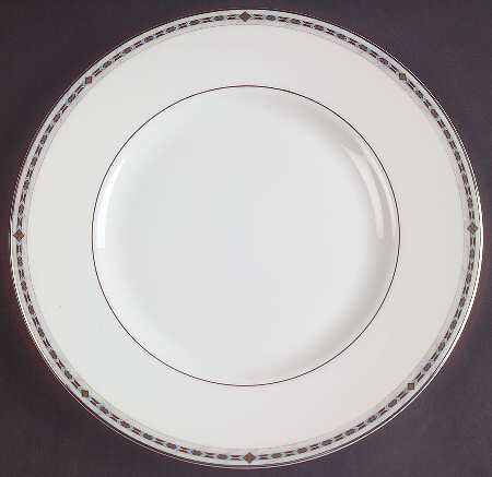 Guinevere Luncheon Plate