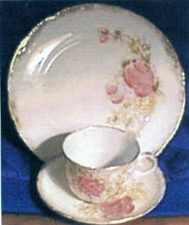 WI1 Flat Cup & Saucer Set