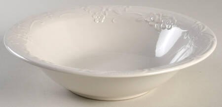 Angelica 9" Round Vegetable Bowl