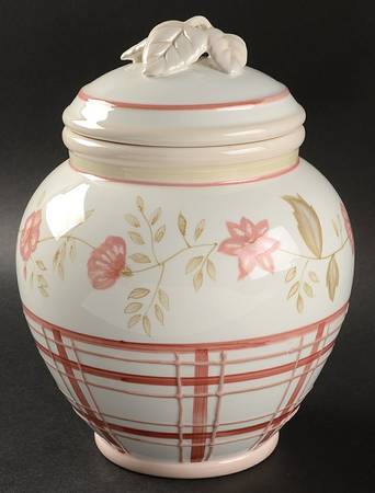 Norfolk Rose Medium Canister & Lid