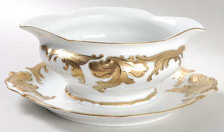WAV19 Gravy Boat with Attached Underplate