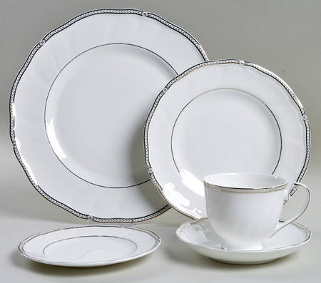 Crown Platinum 5 Piece Place Setting