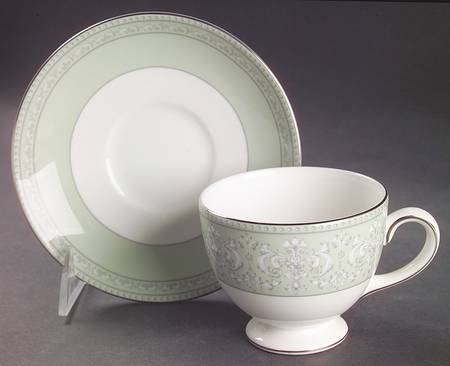 Leigh Shape Footed Cup & Saucer Set